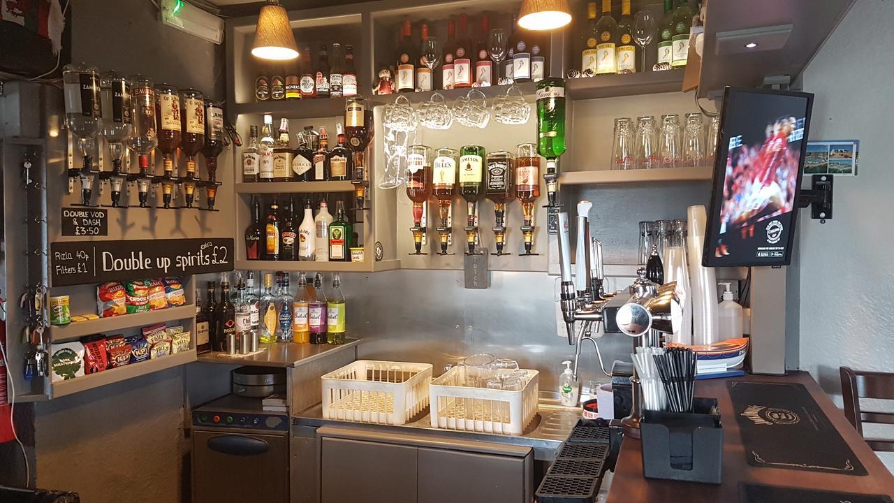 Glan-Neigr Bar Rhosneigr Exterior photo
